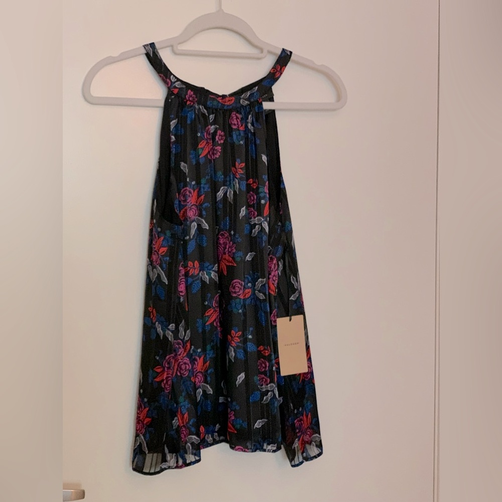 Sleeveless black with flowers blouse